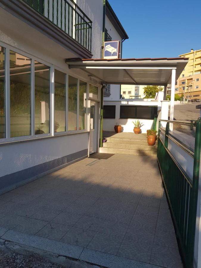 Ferrinho Hotell Guarda Exteriör bild